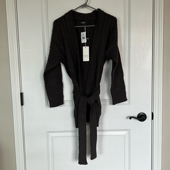 NWT Vici Exclusive x Fate Charcoal Cardigan. - Picture 3 of 16